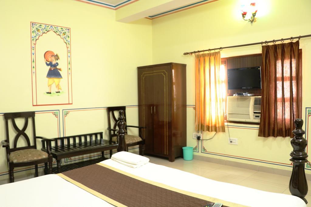 Hotel Vaishnavi Jaipur Ngoại thất bức ảnh