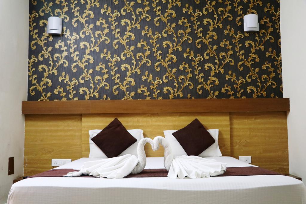 Hotel Vaishnavi Jaipur Ngoại thất bức ảnh