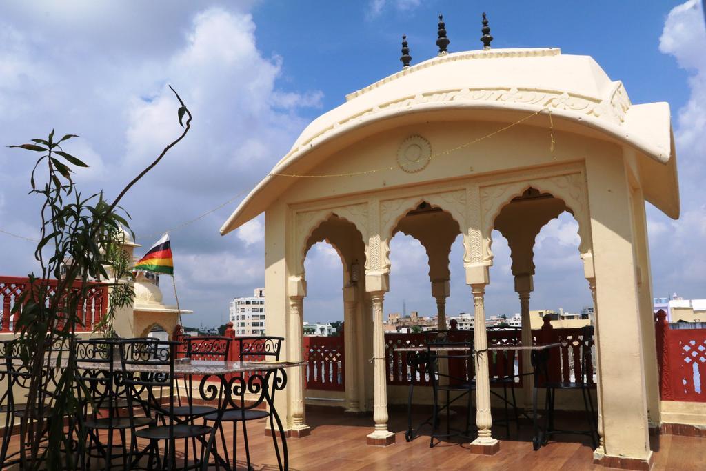 Hotel Vaishnavi Jaipur Ngoại thất bức ảnh