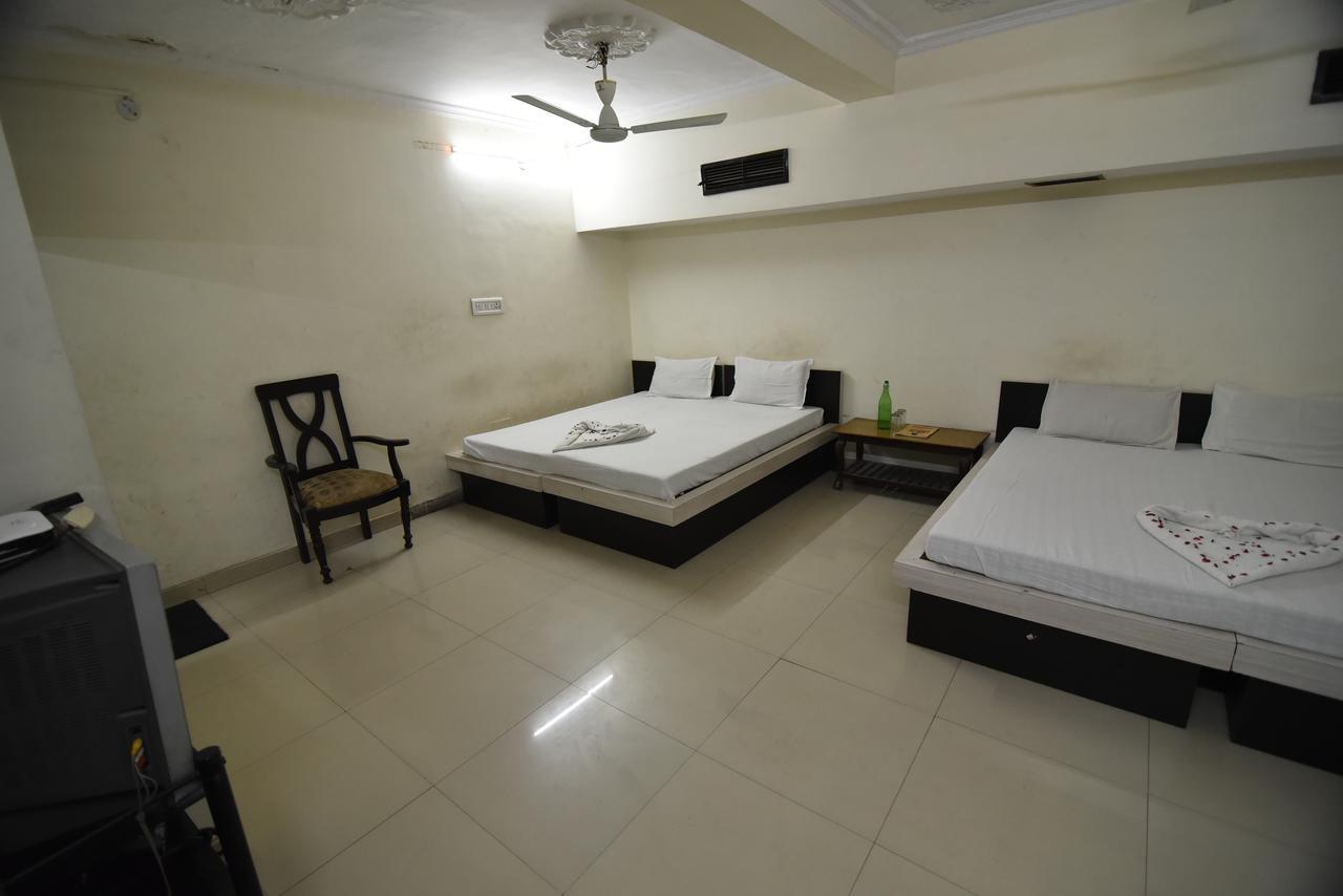 Hotel Vaishnavi Jaipur Ngoại thất bức ảnh