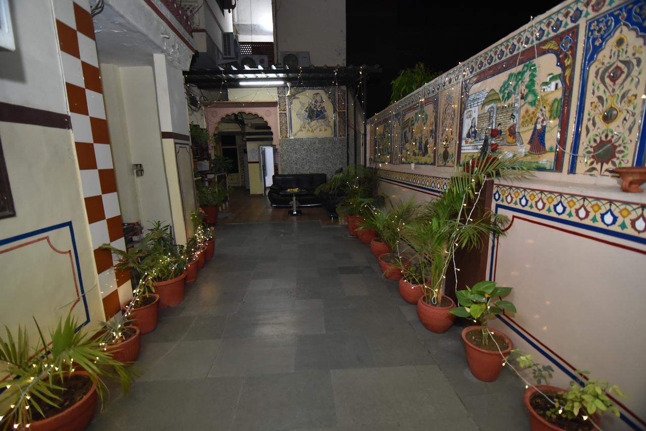 Hotel Vaishnavi Jaipur Ngoại thất bức ảnh