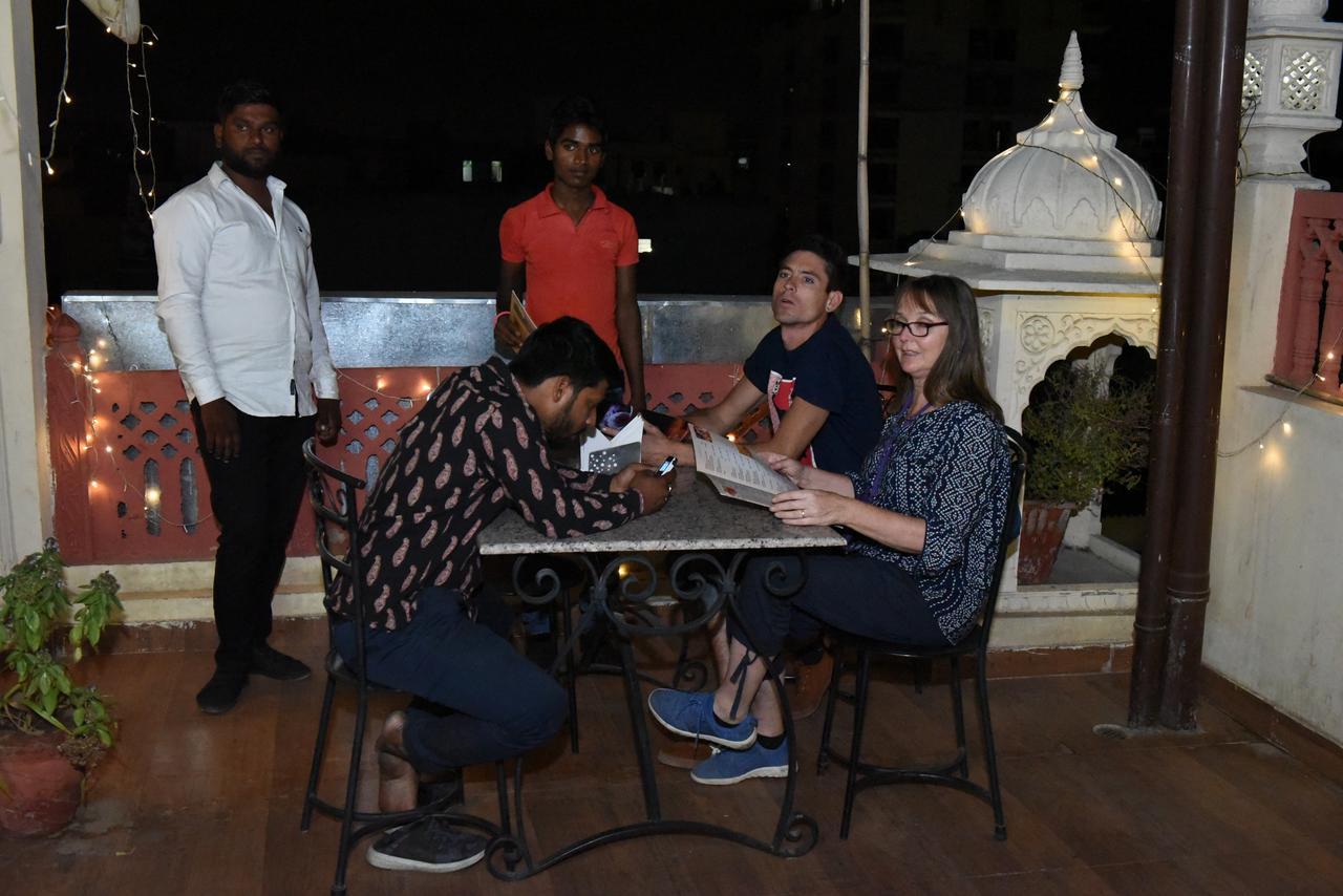 Hotel Vaishnavi Jaipur Ngoại thất bức ảnh