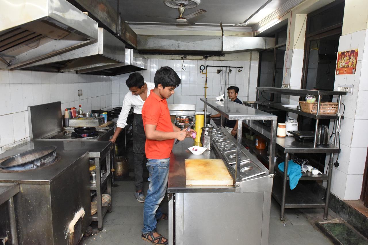 Hotel Vaishnavi Jaipur Ngoại thất bức ảnh
