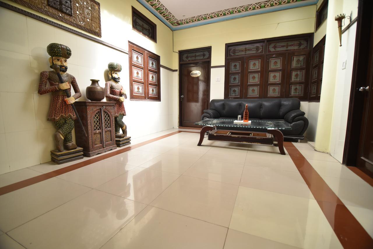 Hotel Vaishnavi Jaipur Ngoại thất bức ảnh