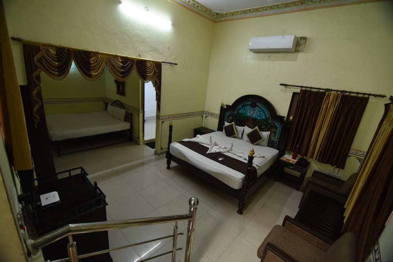Hotel Vaishnavi Jaipur Ngoại thất bức ảnh